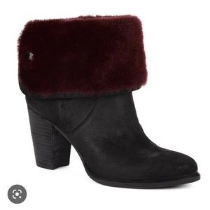 UGG Layna boots
